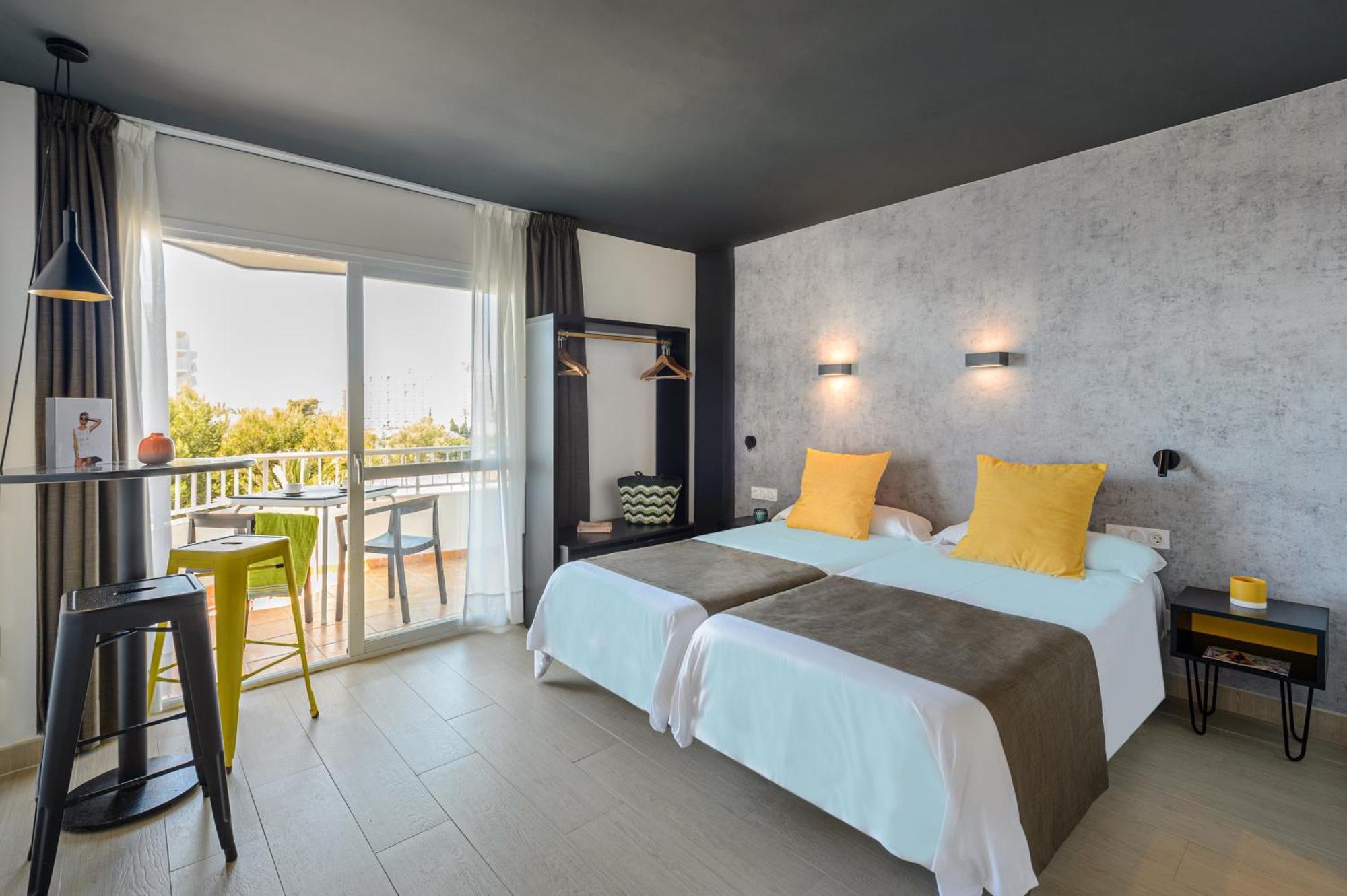 Apartamentos Vibra Jabeque Dreams Ibiza Town Luaran gambar