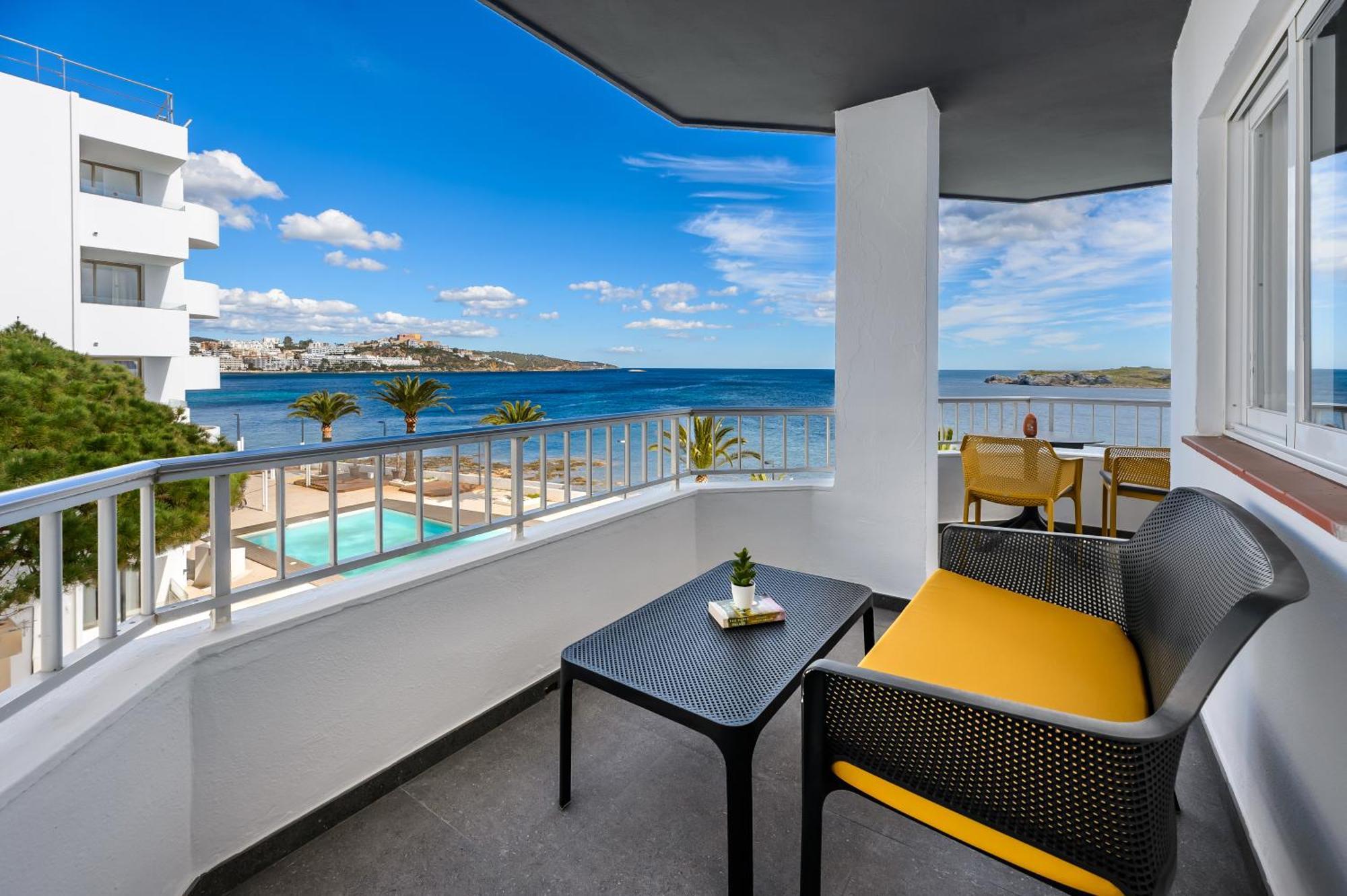 Apartamentos Vibra Jabeque Dreams Ibiza Town Luaran gambar